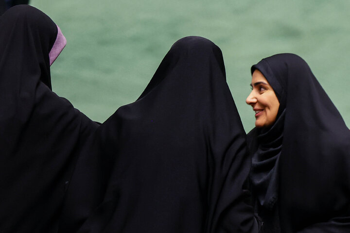 جلسه علنی مجلس شورای اسلامی(بررسی اجرای برنامه هفتم در سال اول)