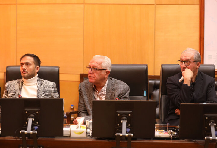 نشست  نماینده چناران، طرقبه و شاندیز با دامداران