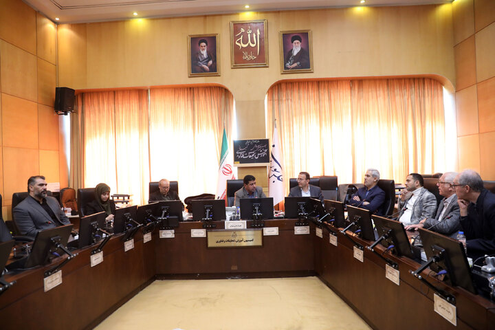 نشست  نماینده چناران، طرقبه و شاندیز با دامداران