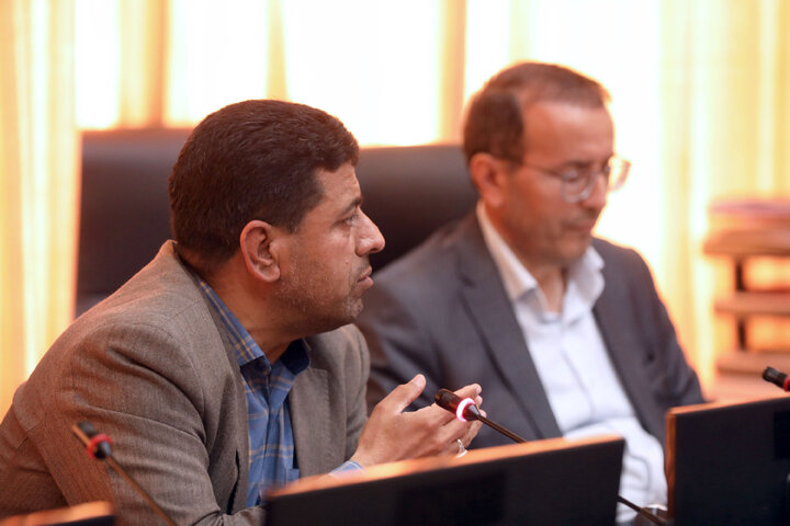 نشست  نماینده چناران، طرقبه و شاندیز با دامداران