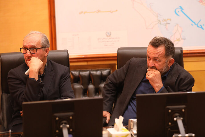 نشست  نماینده چناران، طرقبه و شاندیز با دامداران