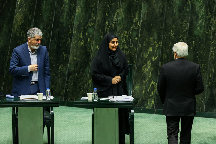 جلسه علنی نوبت صبح مجلس (بررسی اجرای برنامه هفتم در سال اول)