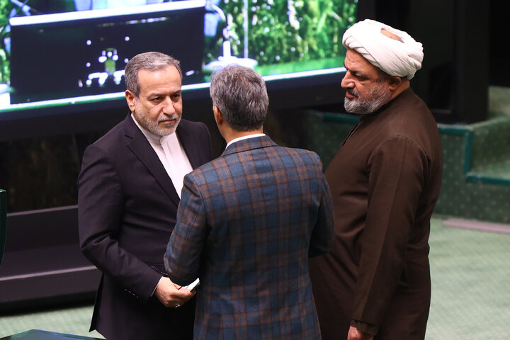 نشست علنی نوبت عصر دوشنبه 19 آبان ماه مجلس