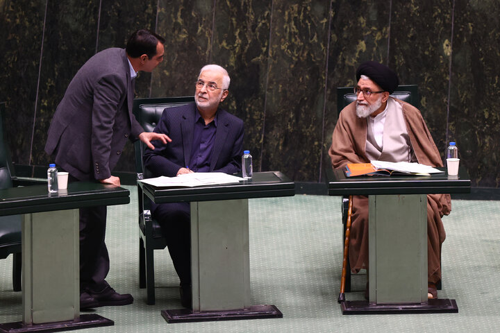 نشست علنی نوبت عصر دوشنبه 19 آبان ماه مجلس