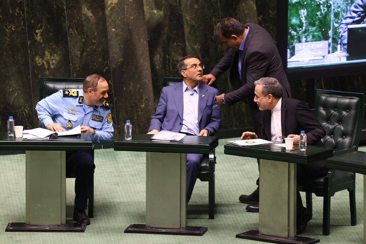 نشست علنی نوبت عصر دوشنبه 19 آبان ماه مجلس