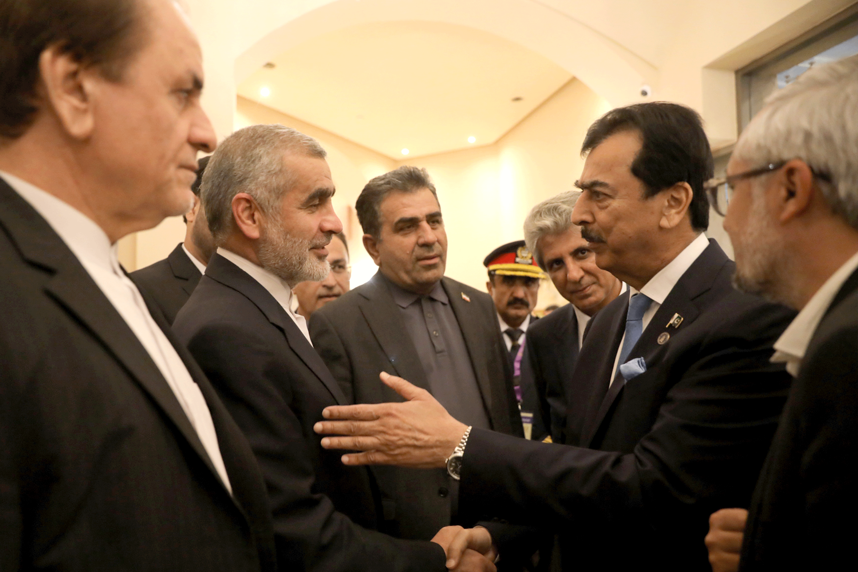 دیدار صمیمانه نایب‌رئیس مجلس با رئیس مجلس سنای پاکستان