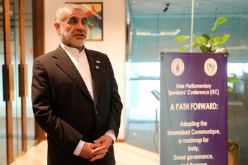 ورود نایب‌رئیس مجلس و هیأت پارلمانی ایران به پاکستان