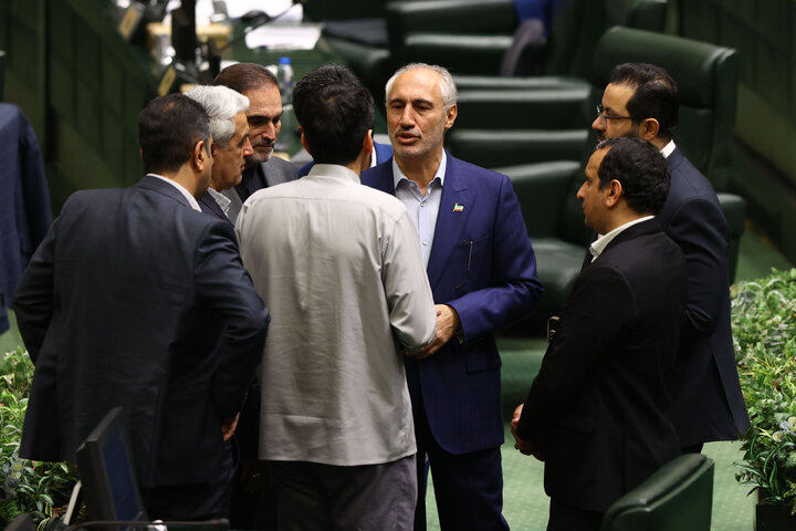 جلسه علنی مجلس شورای اسلامی نوبت صبح روز دوم (بررسی اجرای برنامه هفتم در سال اول)