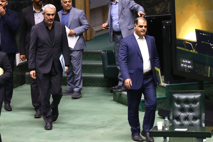 جلسه علنی مجلس شورای اسلامی نوبت صبح روز دوم (بررسی اجرای برنامه هفتم در سال اول)