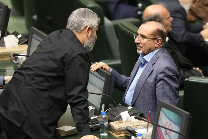 ادامه نشست علنی نوبت صبح سه شنبه 20 آبان