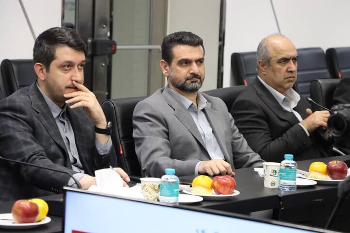 بازدید فراکسیون شاهد مجلس از بیمه دی