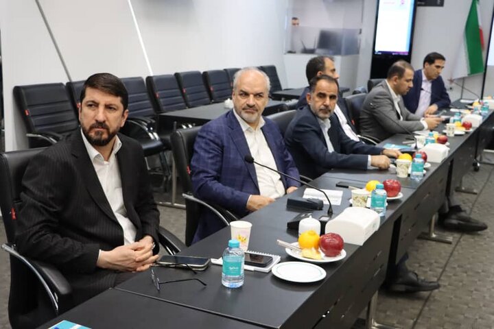 بازدید فراکسیون شاهد مجلس از بیمه دی