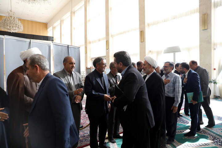 مراسم یادبود مادر محمد جلالی نماینده دلیجان