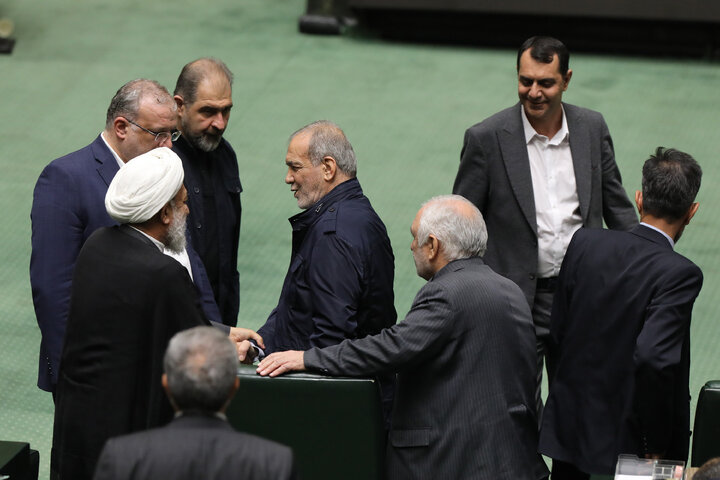 جلسه علنی مجلس شورای اسلامی نوبت صبح روز دوم بررسی اجرای برنامه هفتم در سال اول