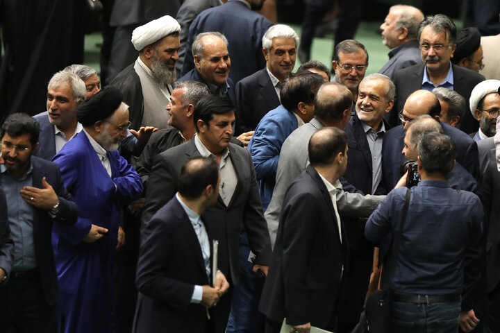 جلسه علنی مجلس شورای اسلامی نوبت صبح روز دوم بررسی اجرای برنامه هفتم در سال اول