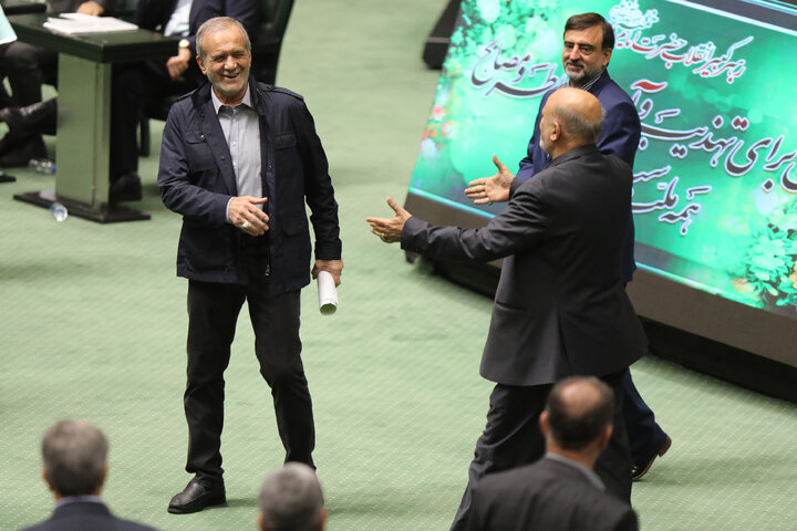 جلسه علنی مجلس شورای اسلامی نوبت صبح روز دوم بررسی اجرای برنامه هفتم در سال اول