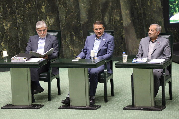 جلسه علنی مجلس شورای اسلامی نوبت صبح روز دوم بررسی اجرای برنامه هفتم در سال اول