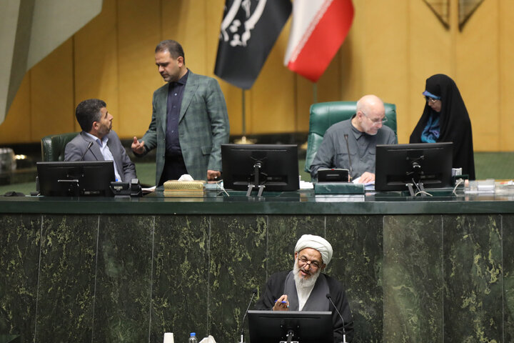 جلسه علنی مجلس شورای اسلامی نوبت صبح روز دوم بررسی اجرای برنامه هفتم در سال اول