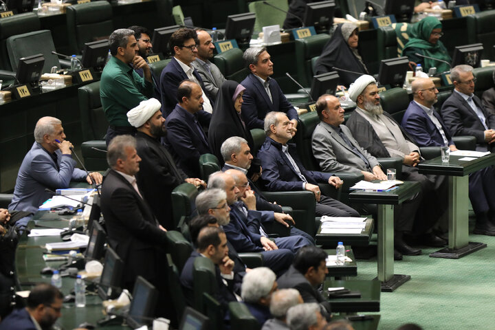 جلسه علنی مجلس شورای اسلامی نوبت صبح روز دوم بررسی اجرای برنامه هفتم در سال اول