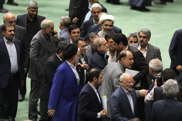 جلسه علنی مجلس شورای اسلامی نوبت صبح روز دوم بررسی اجرای برنامه هفتم در سال اول