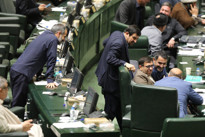 جلسه علنی مجلس شورای اسلامی نوبت صبح روز دوم بررسی اجرای برنامه هفتم در سال اول