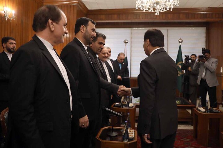 دیدار دکتر نیکزاد و هیئت پارلمانی همراه با سردار ایاز صادق رئیس مجلس ملی پاکستان