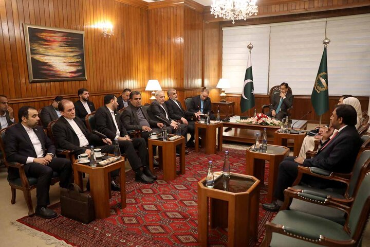 دیدار دکتر نیکزاد و هیئت پارلمانی همراه با سردار ایاز صادق رئیس مجلس ملی پاکستان