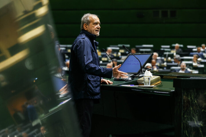 بررسی اجرای برنامه هفتم در صحن علنی مجلس با حضور رئیس جمهور