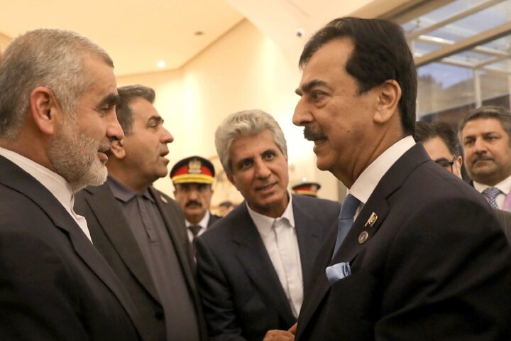دیدار صمیمانه علی نیکزاد نایب‌رئیس مجلس و هیأت پارلمانی ایران با یوسف رضا گیلانی رئیس مجلس سنای پاکستان