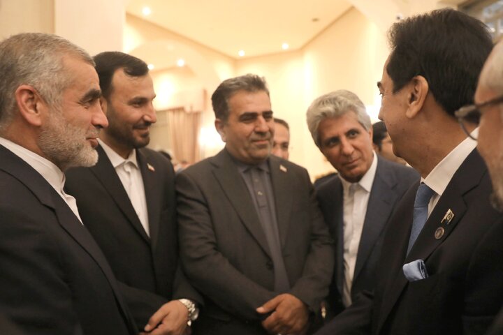 دیدار صمیمانه علی نیکزاد نایب‌رئیس مجلس و هیأت پارلمانی ایران با یوسف رضا گیلانی رئیس مجلس سنای پاکستان