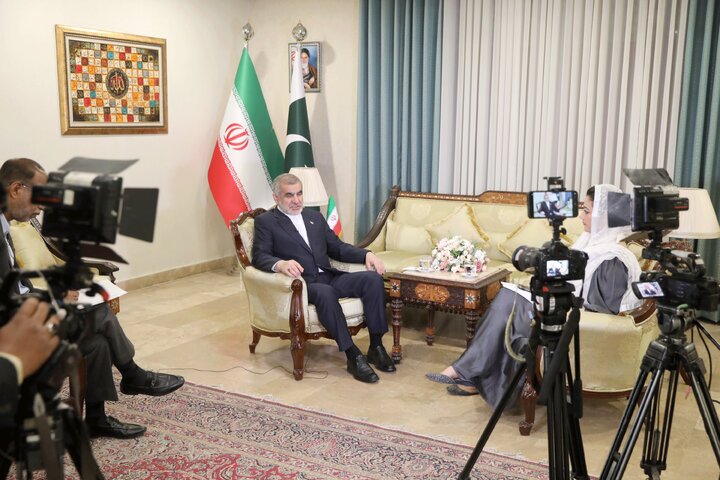 گفت‌وگوی علی نیکزاد نایب‌رئیس مجلس با شبکه تلویزیونی سماء پاکستان