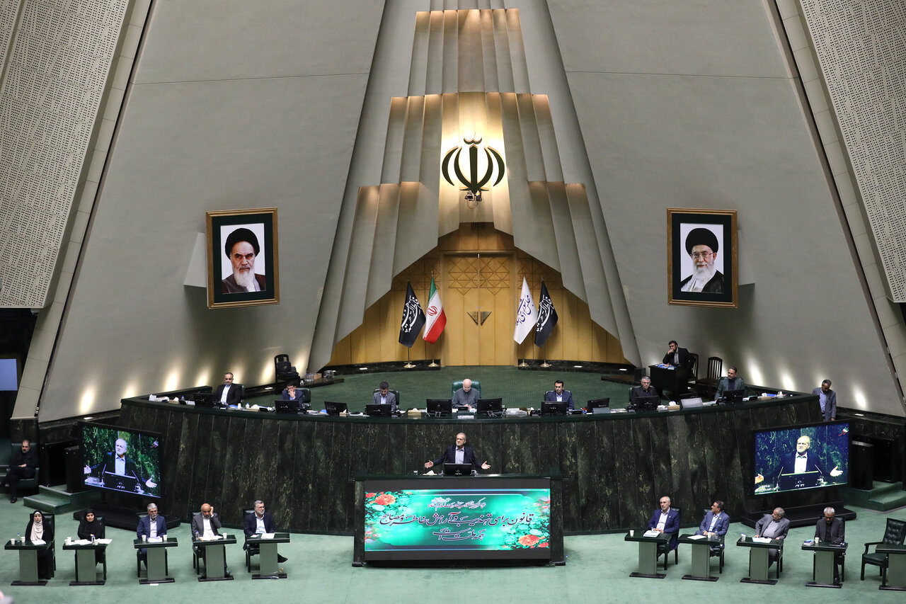 در صحن؛ بررسی کارنامه یک ساله دولت در اجرای برنامه هفتم