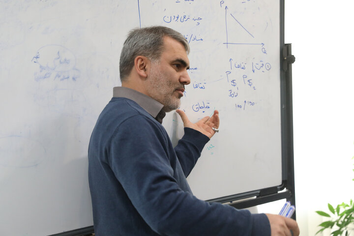 نشست قرارگاه فکری اقتصادی مجلس شورای اسلامی