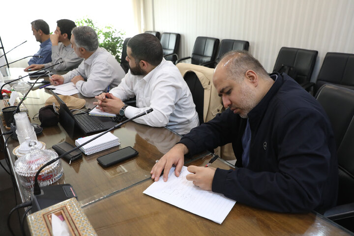 نشست قرارگاه فکری اقتصادی مجلس شورای اسلامی