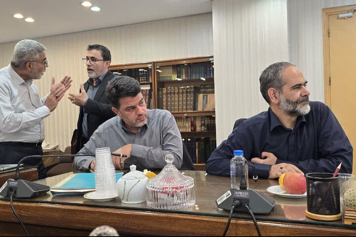 نشست قرارگاه فکری اقتصادی مجلس شورای اسلامی