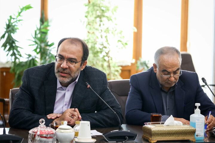 دیدار مجمع نمایندگان استان اصفهان با دکتر قالیباف