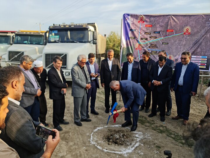 طلب پیمانکاران باید پرداخت شود