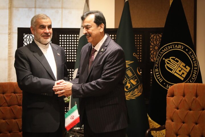 دیدار علی نیکزاد نایب‌رئیس مجلس با یوسف رضا گیلانی رئیس مجلس سنای پاکستان