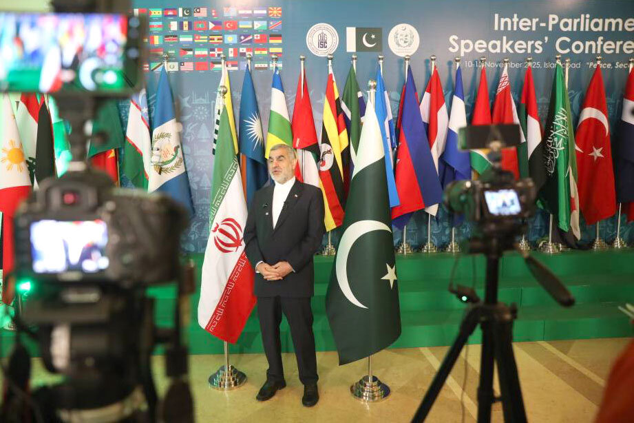 ایران هیچگاه میز مذاکره را ترک نکرده است/ آمریکا به قواعد بین الملل پایبند نیست