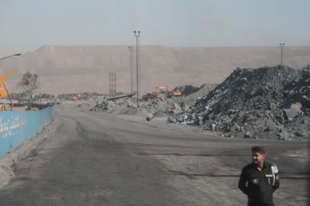 بازدید رییس و اعضای کمیسیون اصل نود مجلس از مجموعه معدنی، صنعتی گوهر زمین‎