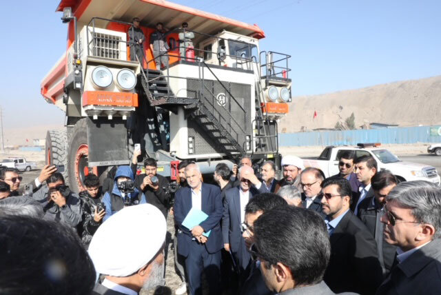 بازدید رییس و اعضای کمیسیون اصل نود مجلس از مجموعه معدنی، صنعتی گوهر زمین‎