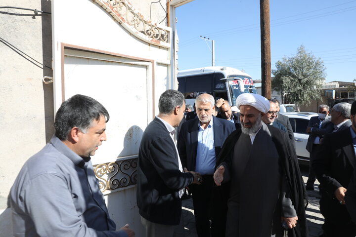 عیادت از مادر شهید زندی نیا