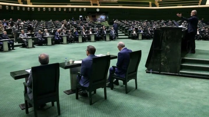 همگرایی تاریخی قوا الگویی ماندگار از مدیریت انقلابی