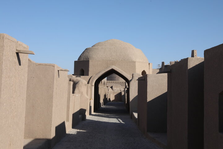 بازدید کمیسیون اصل نود از ارگ بم