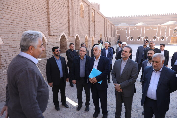 بازدید کمیسیون اصل نود از ارگ بم