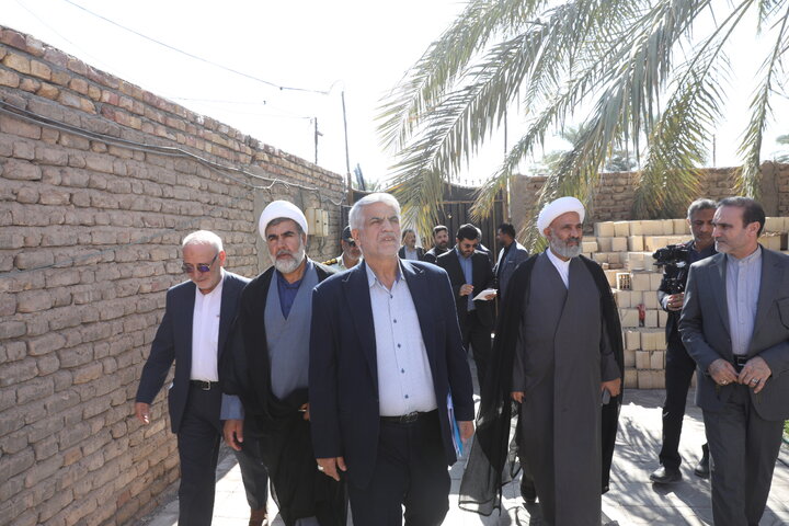 اعضا کمیسیون اصل نود با خانواده شهید شیرخانی