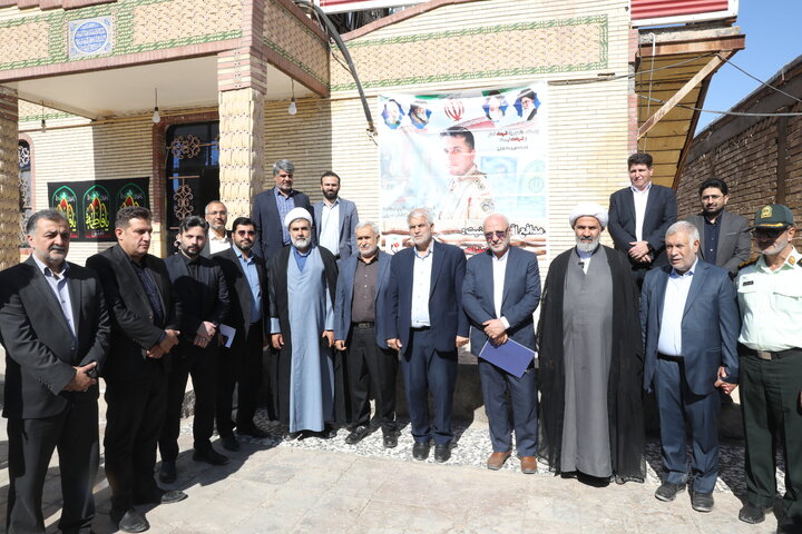 اعضا کمیسیون اصل نود با خانواده شهید شیرخانی