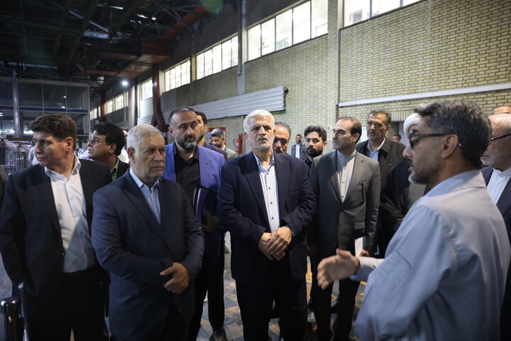 بازدید اعضا کمیسیون اصل نود از صنایع خودرو سازی استان کرمان