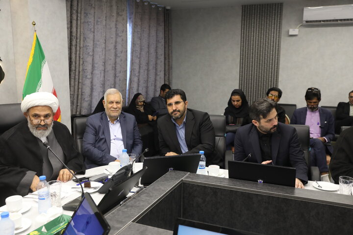 جلسه مشترک اعضا فراکسیون اصل نود با خودرو سازان استان کرمان