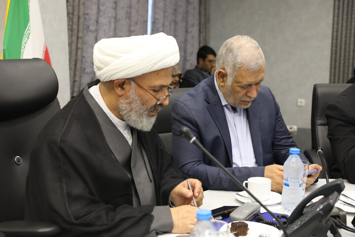 جلسه مشترک اعضا فراکسیون اصل نود با خودرو سازان استان کرمان